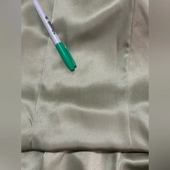 Reformation Hensley Ruched Artichoke Green Midi Dress Sz 12 - Picture 6 of 11